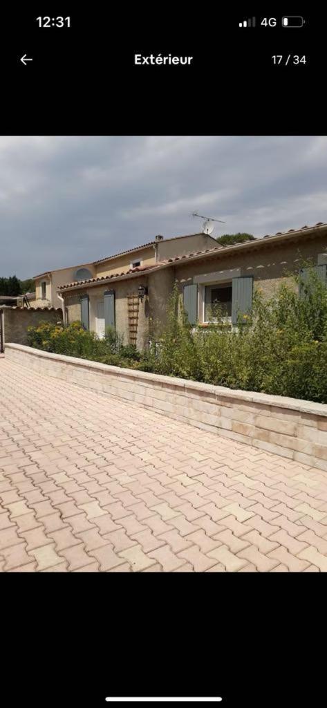 Maison Villa Pierrevert Exterior photo